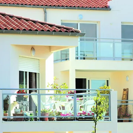 Domitys Le Clos De La Seigneurie 3*